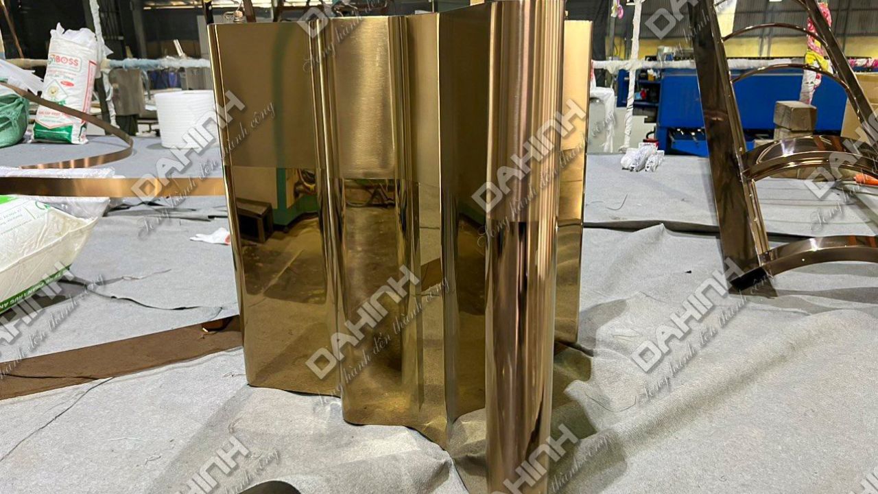Mạ PVD Phủ Nano chống bám vân tay tại Lò Mạ Đa Hình