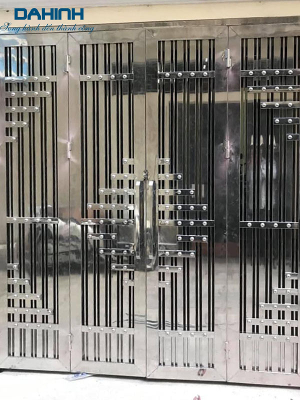 cua inox 4 canh 18