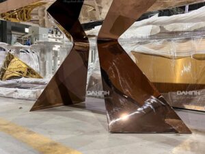 Bàn trang trí phòng khách tân cổ điển 11 bàn trang trí