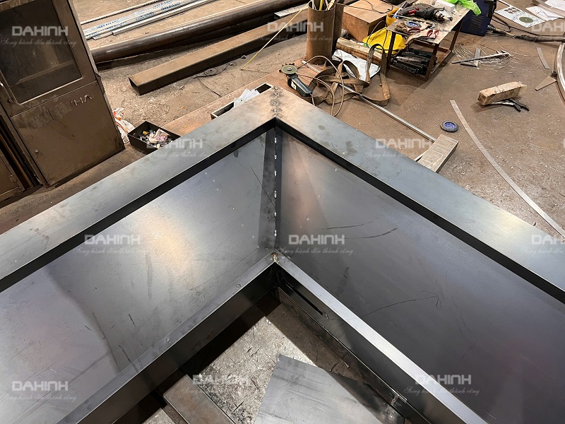 Dự án: Vinhomes Riverside Long Biên - Gia công hệ cửa inox mạ đen 12 vinhomes riverside long bien 5