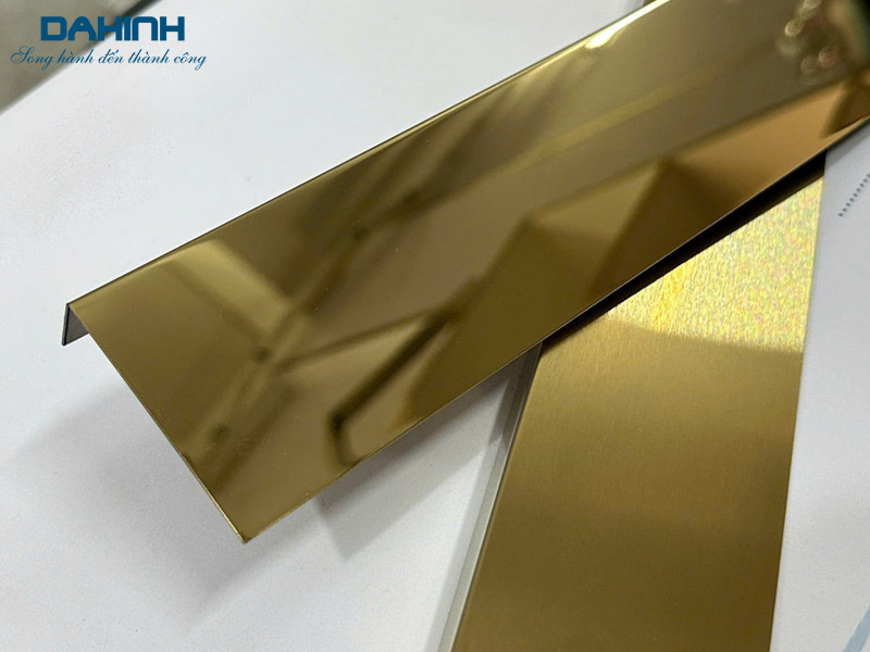 Inox màu trang trí là gì? Inox màu hồng, inox gương đen, inox màu trà 61 inox mau 31