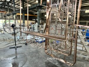 Giá treo ly rượu vang inox 304 8 Giá treo ly rượu vang