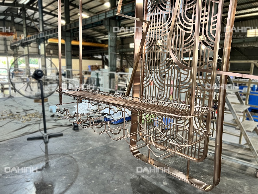 Giá treo ly rượu vang Giá treo ly rượu vang