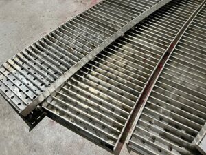 Tấm grating inox 304 10 grating