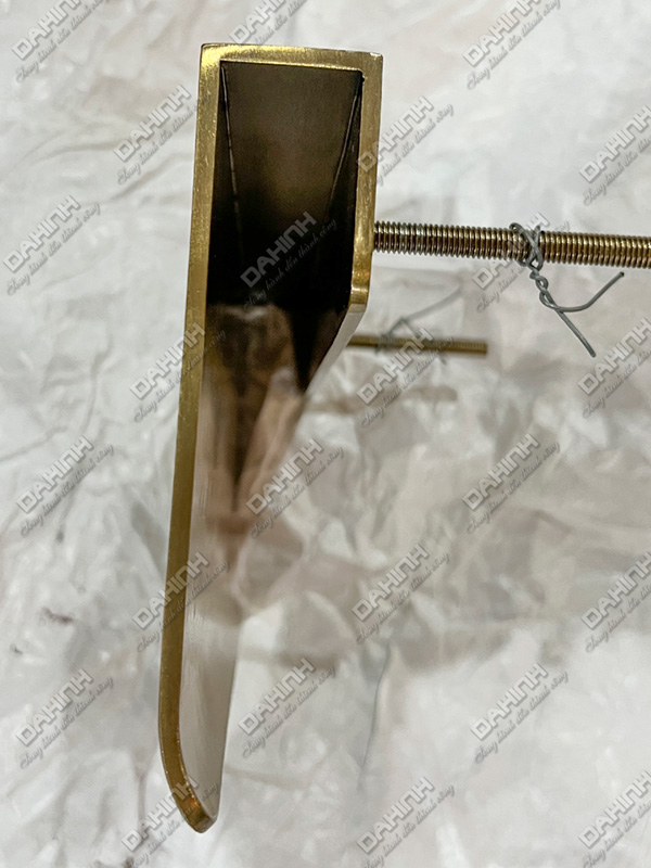 Tay nắm inox mạ vàng sang trọng 19 tay nắm inox mạ vàng